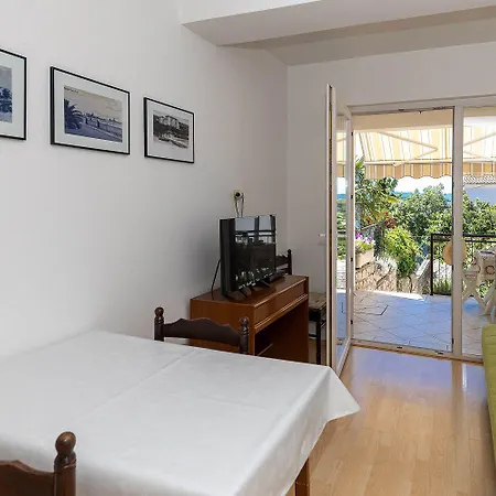 Apartman Malerisches Nur 150 Meter Zum Mit Privatparkplatz, Grill, Klima Crikvenica