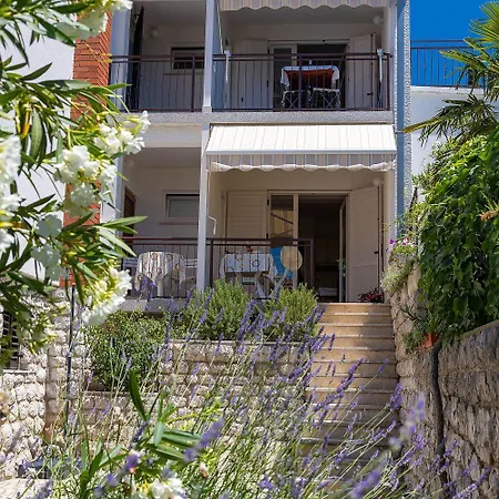 Malerisches Nur 150 Meter Zum Mit Privatparkplatz, Grill, Klima Crikvenica