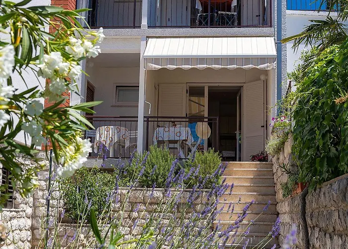 Malerisches Nur 150 Meter Zum Mit Privatparkplatz, Grill, Klima Crikvenica